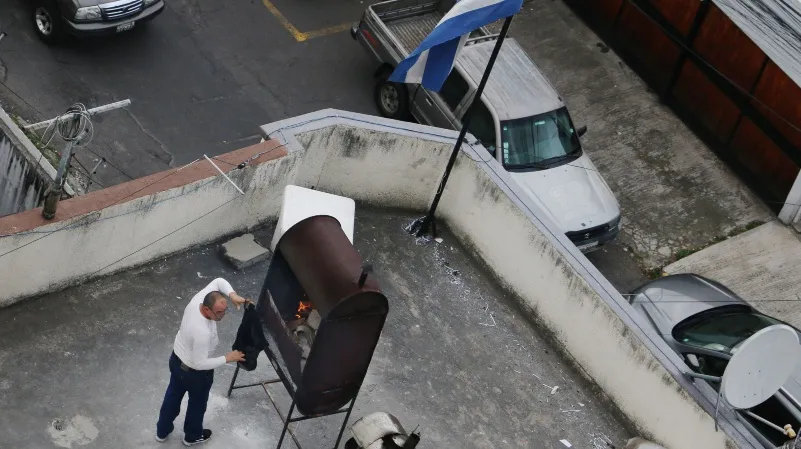 Ruptura definitiva entre Kast y Boric. En Ecuador, operativo internacional. Sigue Cuba.